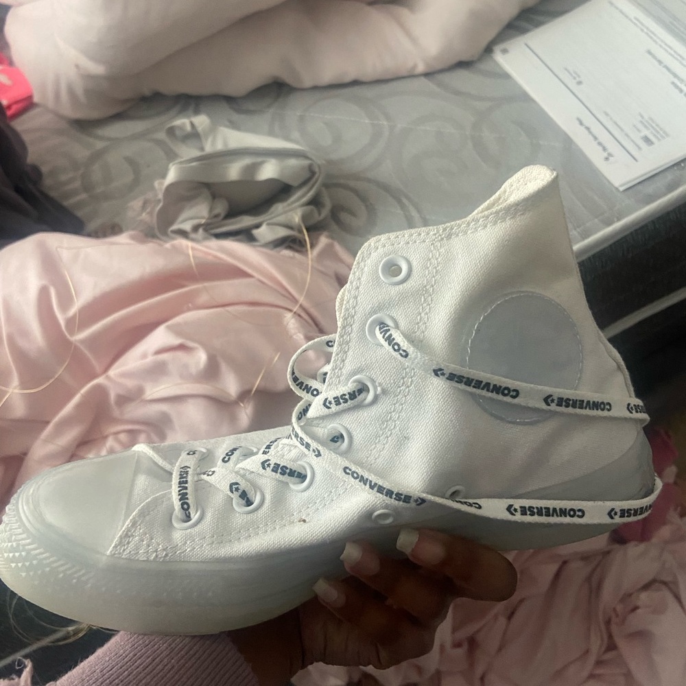 white and black clear converse